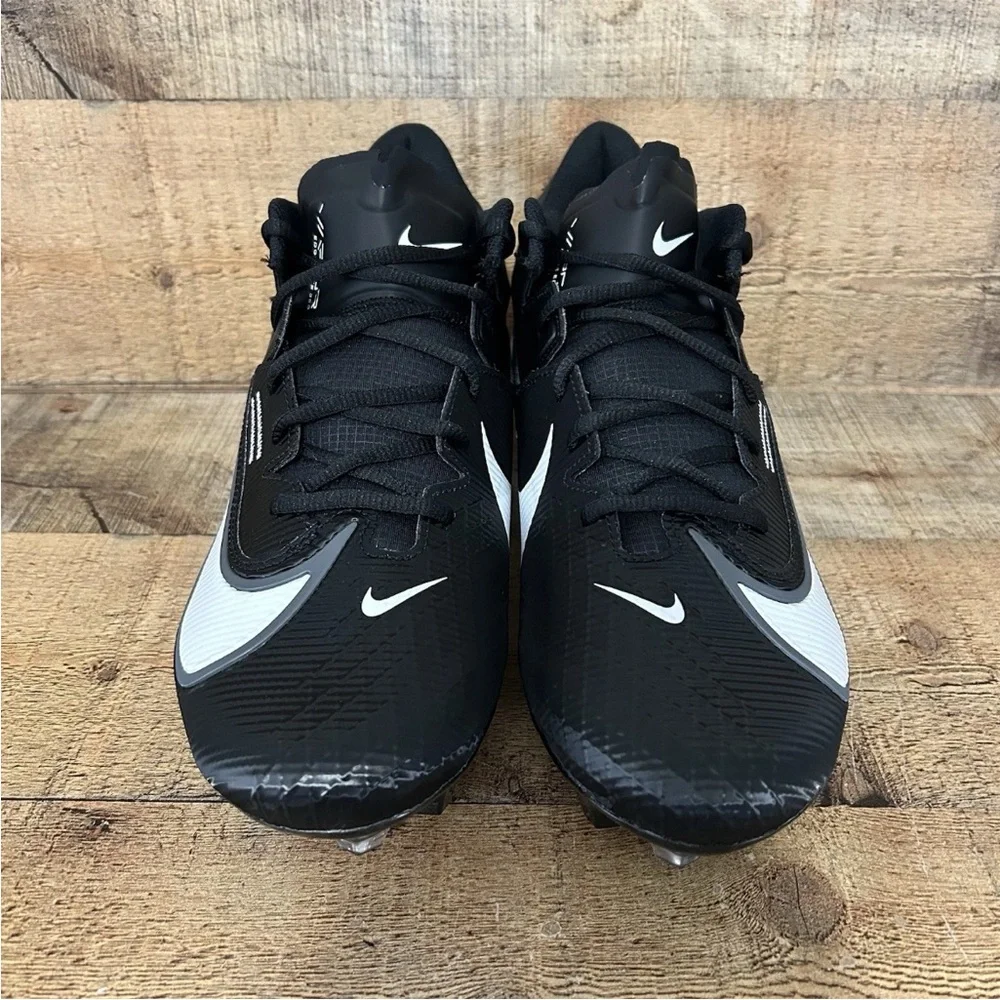 Nike Vapor Edge Elite 2 360‎ Cleats in Black and White Sz 8 men’s